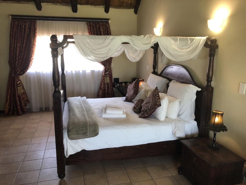 Valverde Country Hotel Lanseria Ngoại thất bức ảnh