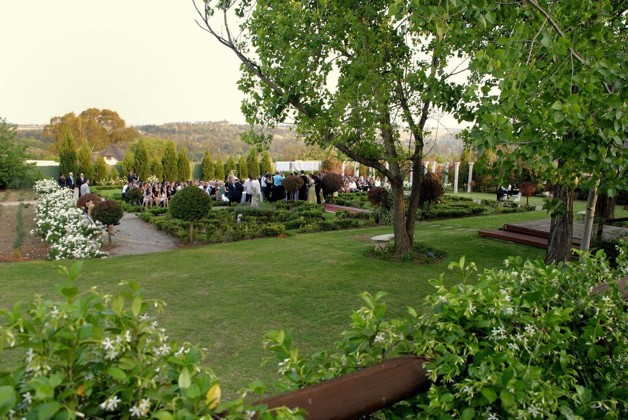 Valverde Country Hotel Lanseria Ngoại thất bức ảnh